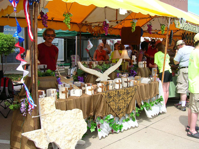 Cross Booth